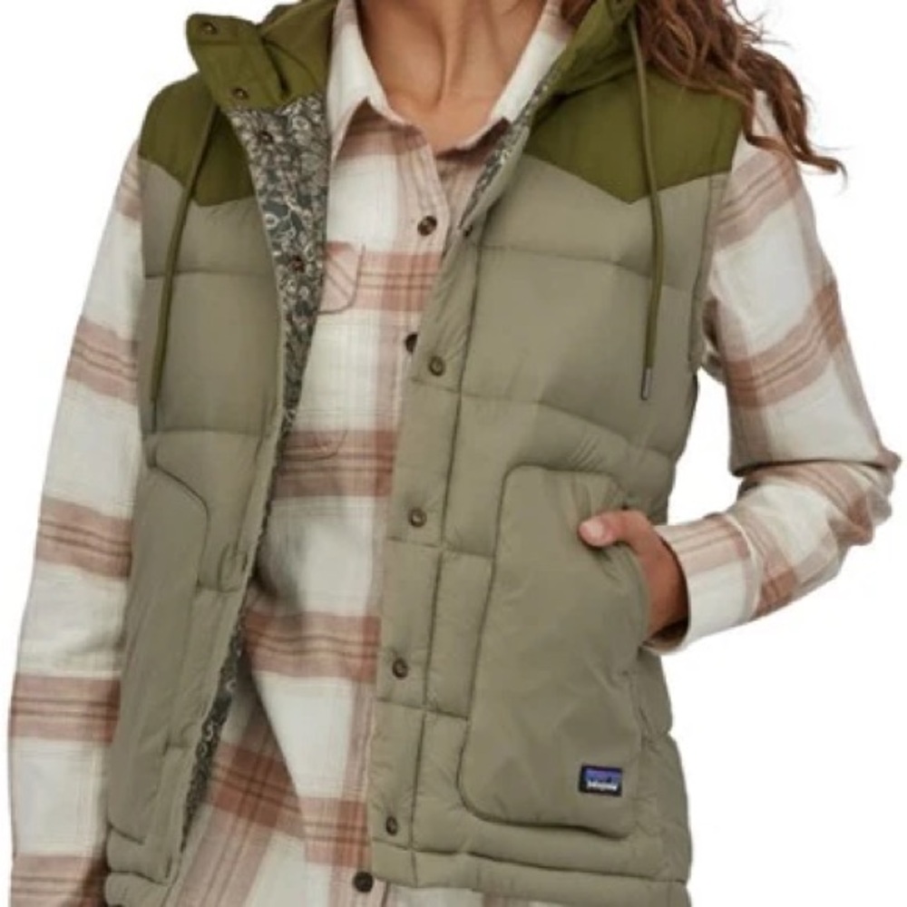 Like New Patagonia Two-Tone Green Hooded Vest - Picture 5 of 6